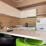 Paradiso, No 7 Apartment *