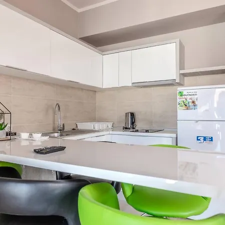 Apartment Paradiso, No 7