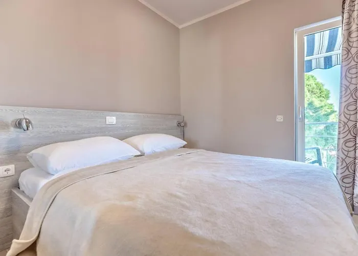 Paradiso, No 7 Apartman *