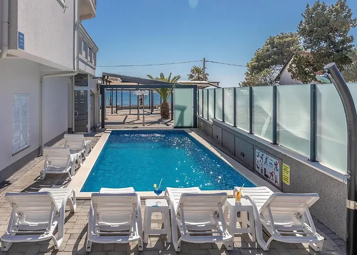 Apartman Paradiso, No 7